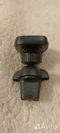 Магнитный держатель для телефона