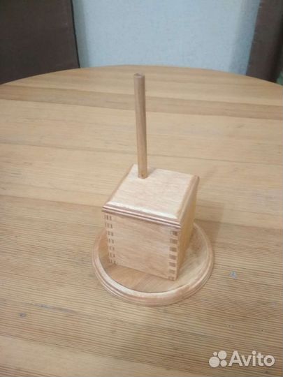 Подставка для кукол