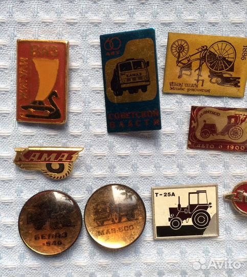 Значки автозаводы, грузовики и авто