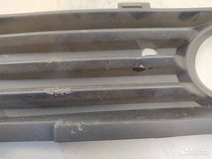 Решетка в бампер правая Opel Zafira 2 (B) 2008