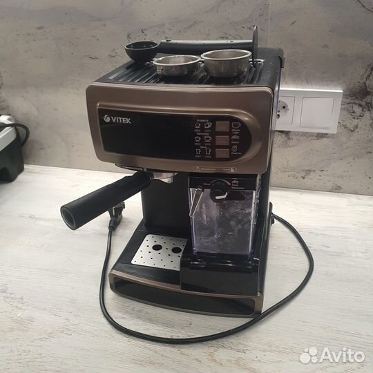 Кофеварка рожковая vitek