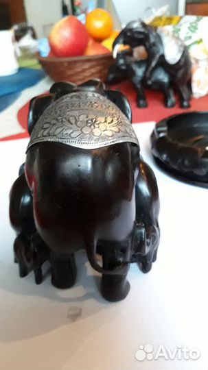 Статуэтка Семь слонов на подставке