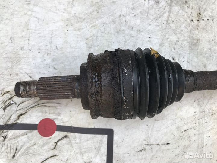 Полуось передняя правая Suzuki Grand Vitara