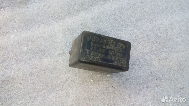 Suzuki GSX-R 750 K4 реле