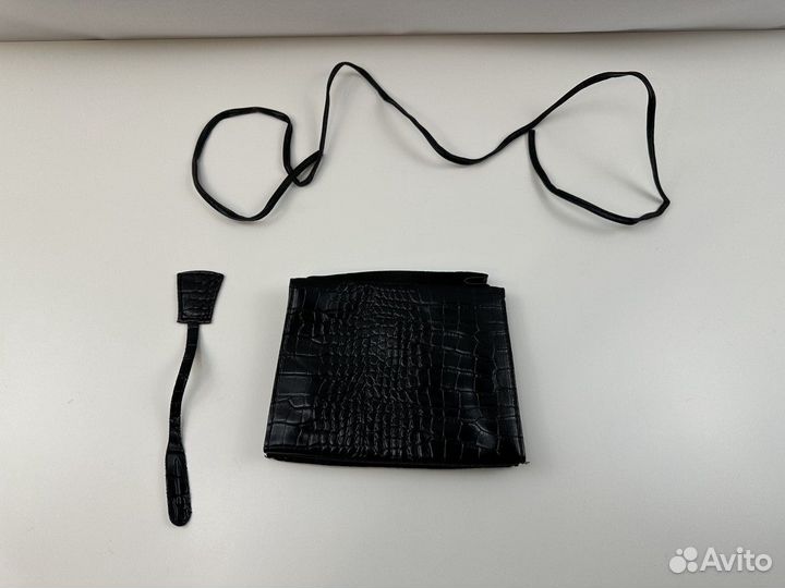 Женская сумка-клатч с крокодиловым узором
