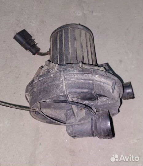 Насос воздушный для Skoda Octavia A5