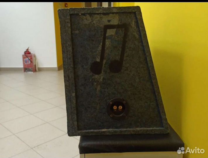 Сабвуфер Boston