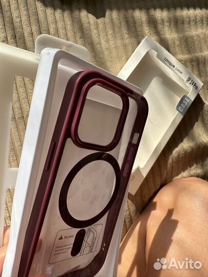 Чехол на iPhone 14 pro новый