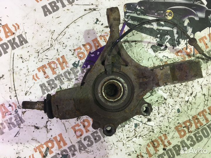 Пежо Кулак поворотный ступица передняя левая Лев