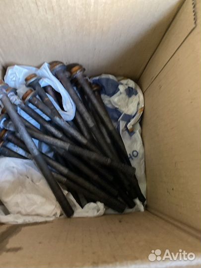 Болты гбц mercedes 6.3 AMG 156 мотор