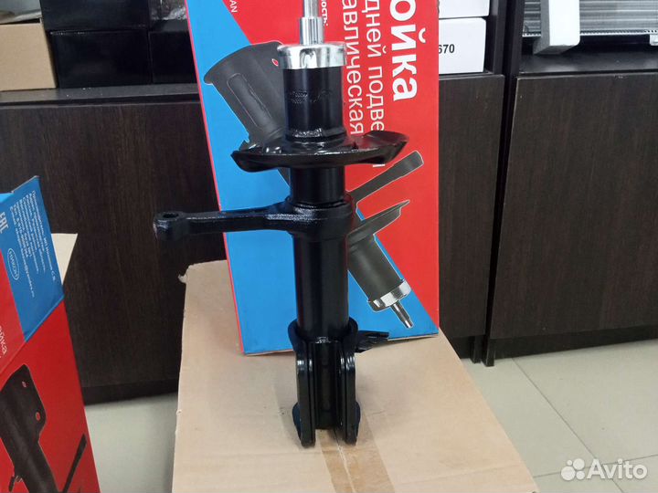 Стойка амортизатора приора ваз 2170 новая правая