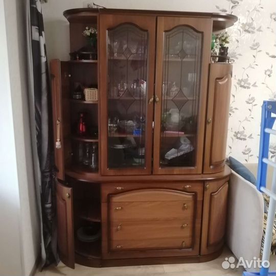 Буфеты и серванты бу