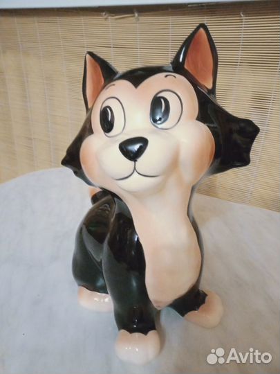 Кошка из керамики высота 30 см