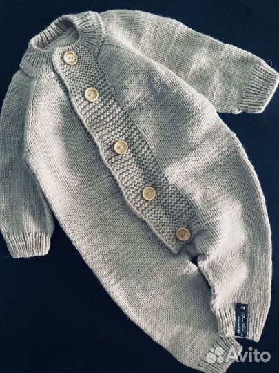 Комплект на малыша, отлично подойдет на выписку