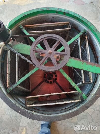 Медогонка 4 рамочная