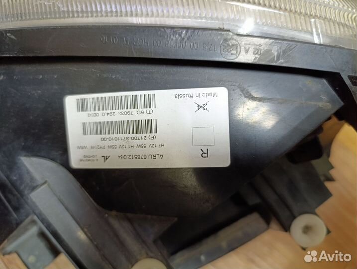 Фара правая ваз priora 1