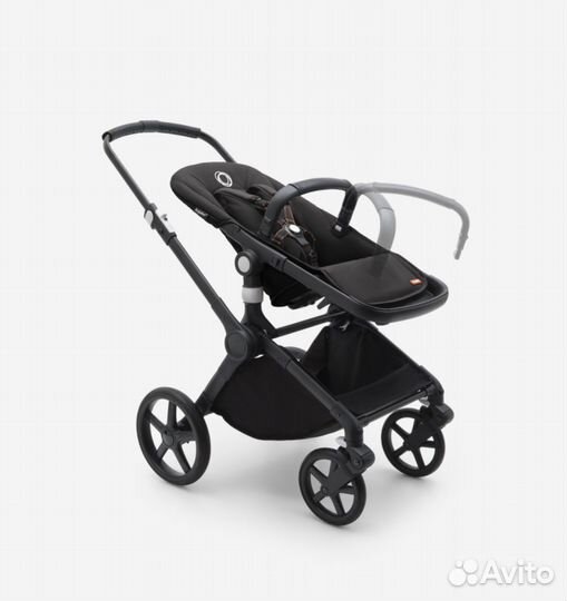 Bugaboo fox cub 2/1, шасси Black, Forest Green