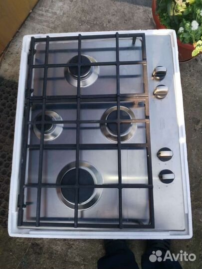 Газовая варочная панель Hotpoint Ariston RK640