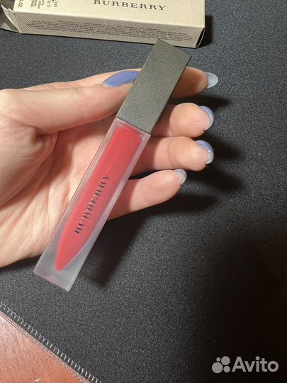 Burberry помада красная оригинал