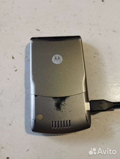 Телефон Motorola razr V3i