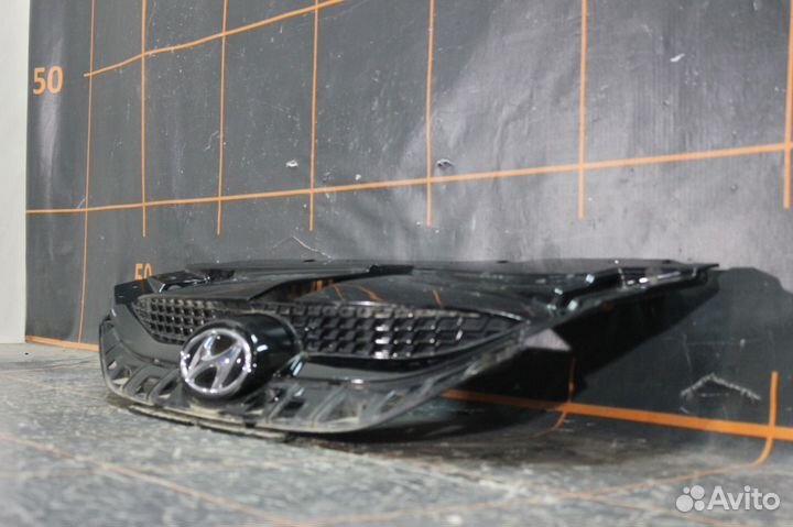 Hyndai ix35 - Решетка радиатора