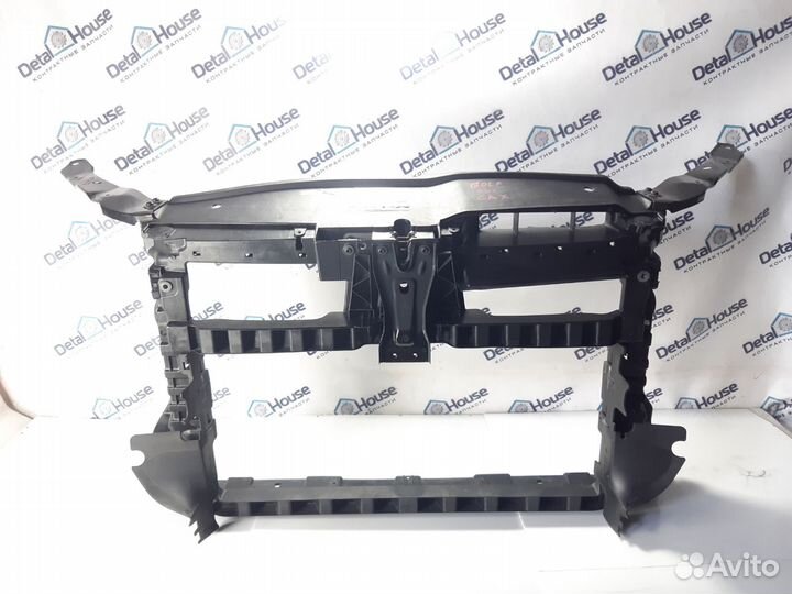 Передняя панель (телевизор) Volkswagen Golf 6