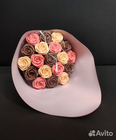 Шоколадные Розы - 19 шт в Букете