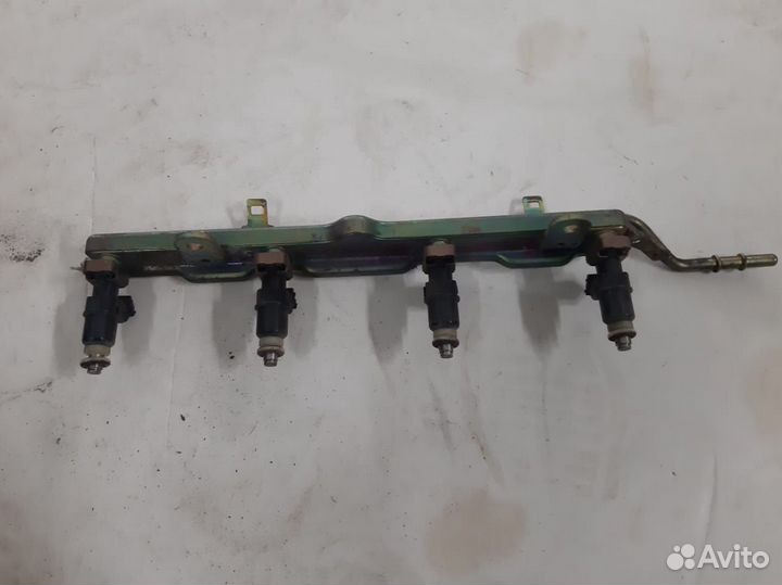 Топливная рампа в сборе Honda Accord 7 2.4