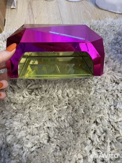 Лампа для ногтей