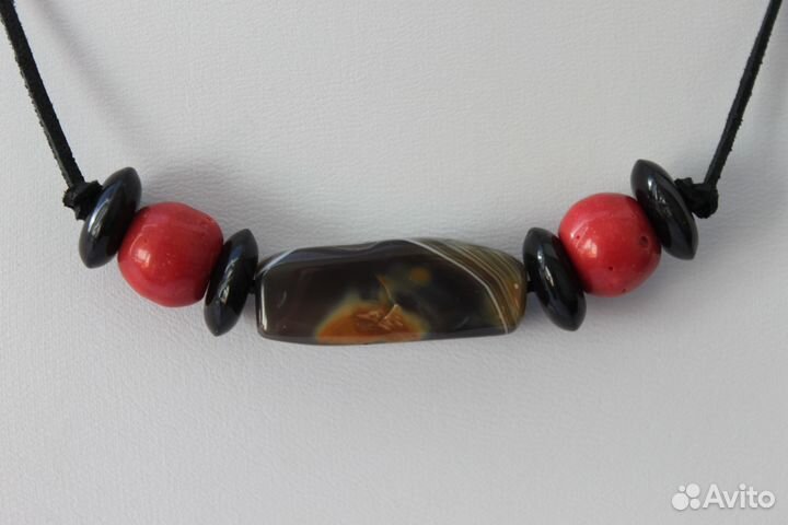 Украшение на шею 