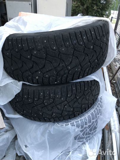 Pirelli Ice Zero 285/60 R18