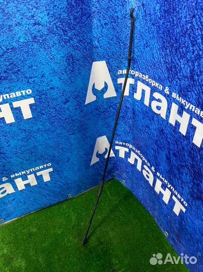 Упор капота Mazda 3 BK Z6 2007