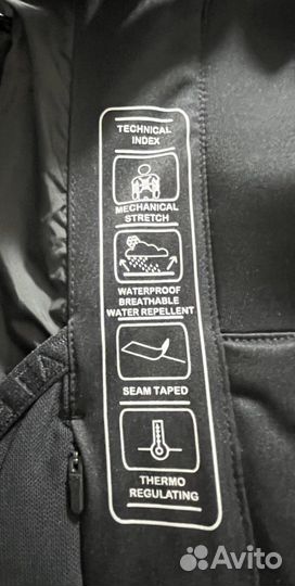 Куртка женская EA7