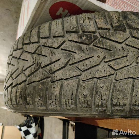 Колеса 215/65 R16x6.5J/5x114.3 D66.1