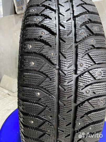 Bridgestone Ice Cruiser 7000 235/65 R17 108T