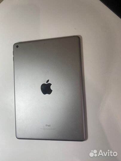 iPad 6-th 32gb wi-fi