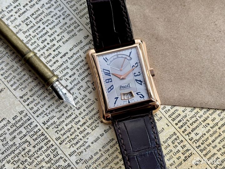 PiageT Black Tie Emperador second retrograde