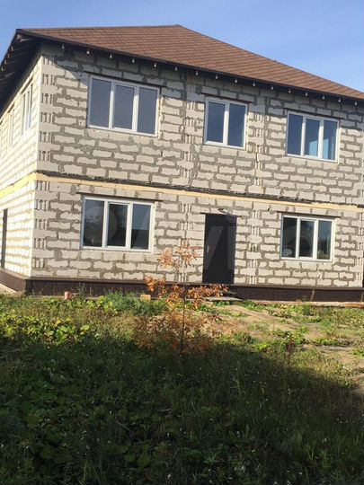 Дом 204,7 м² на участке 10,5 сот.