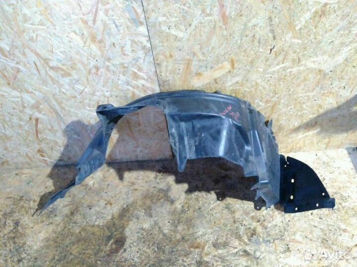Подкрылок передний mitsubishi airtrek