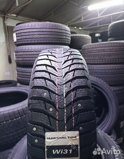 Marshal WinterCraft Ice WI31 225/55 R17 98T