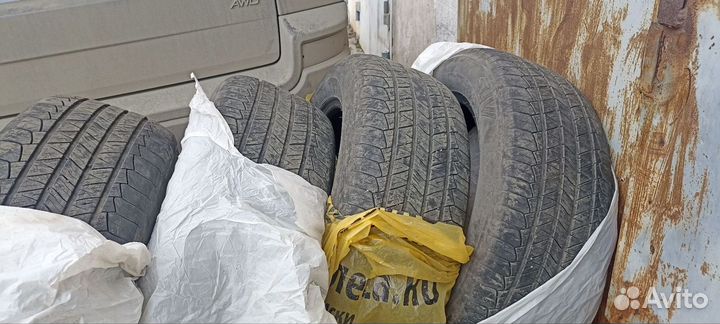 Продам колёса 235/60 R18