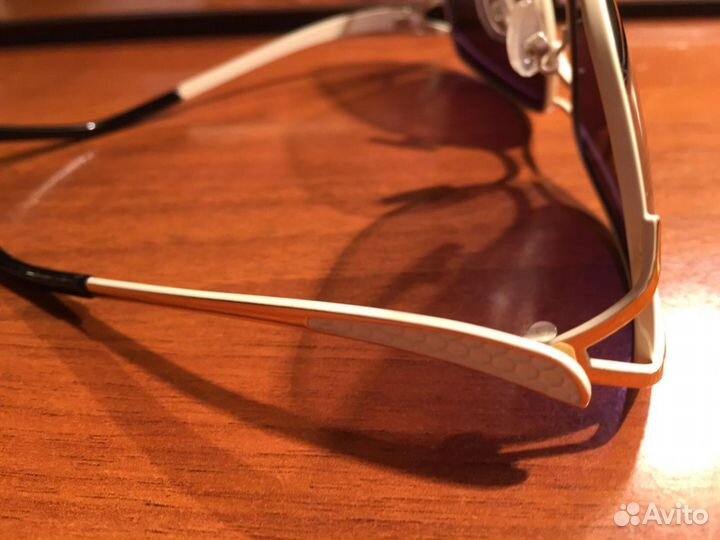 Очки солнцезащитные+футляр