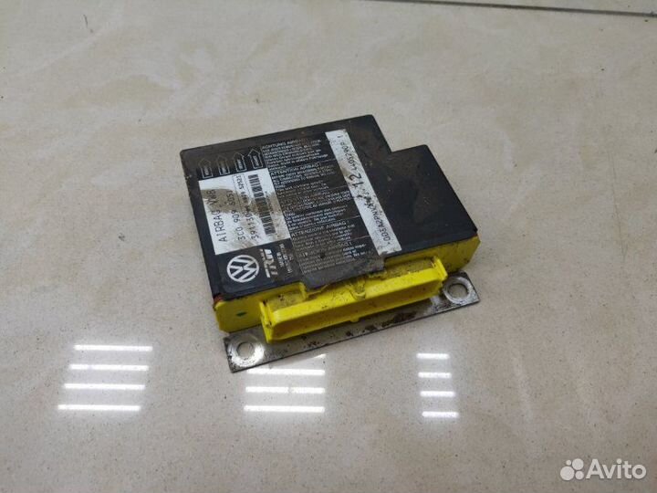 Блок управления Airbag Volkswagen Passat B6 1.9