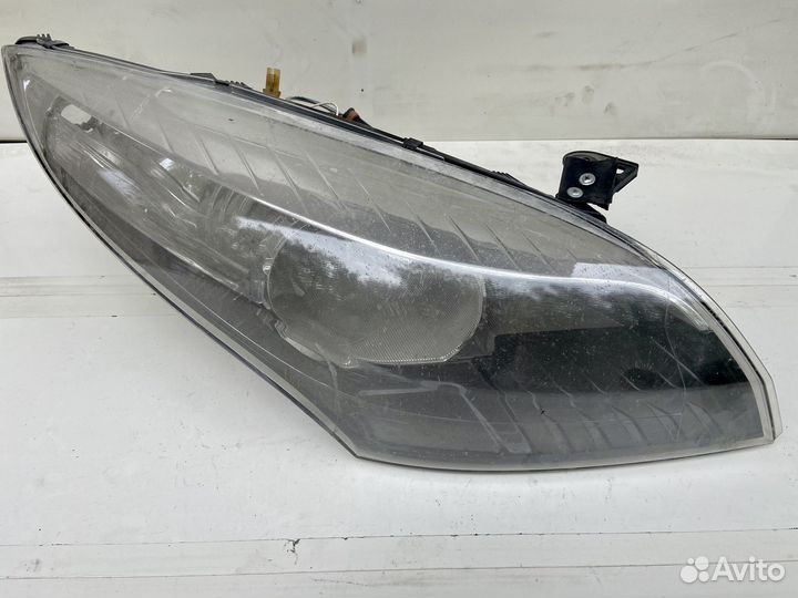Фара правая renault megane 3 черная на запчасти