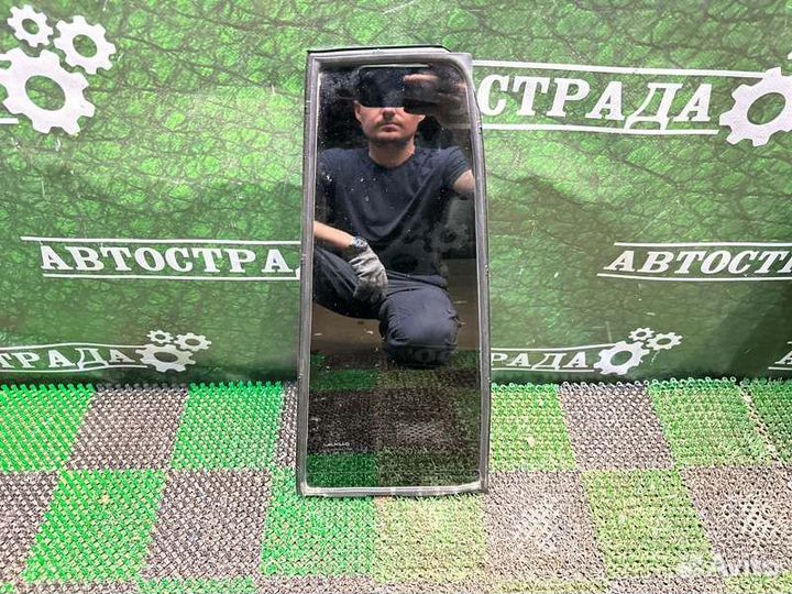 Форточка двери задняя правая Lexus Lx 2015-2022