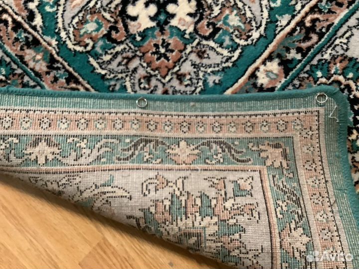 Ковер полушерстяной