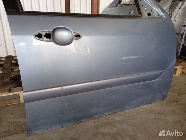 Дверь передняя правая Форд Фокус 1