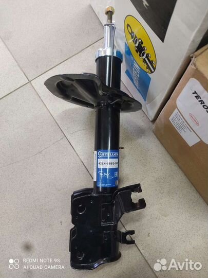 Амортизатор передний правый infiniti FX35