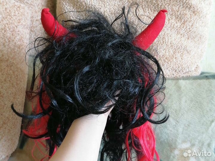 Праздничный парик
