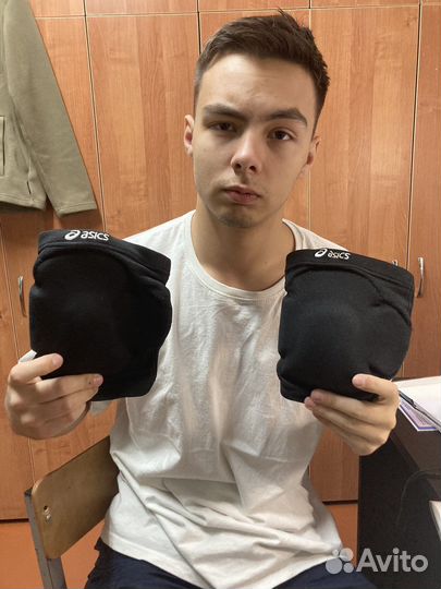 Наколенники